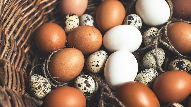 Křepelčí a slepičí vejce by měla být přidána do mužské stravy, aby byla zachována potence. 